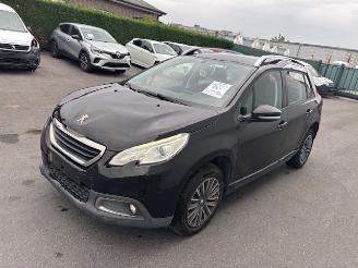 damaged passenger cars Peugeot 2008  2015/3