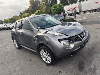krockskadad bil auto Nissan Juke  2012/7
