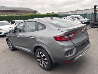skadebil auto Renault Arkana  2023/5