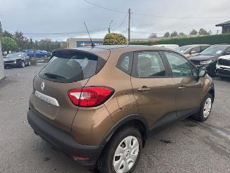 Voiture accidenté Renault Captur  2016/10