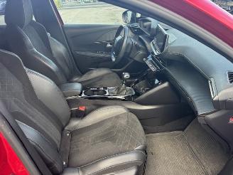 Peugeot 208  picture 12