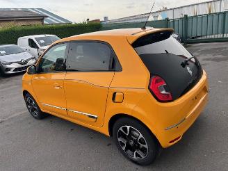 krockskadad bil auto Renault Twingo  2019/6