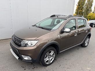 damaged passenger cars Dacia Sandero STEPWAY 2018/2