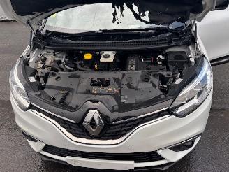 Renault Scenic BOSE AUTOMAAT picture 15