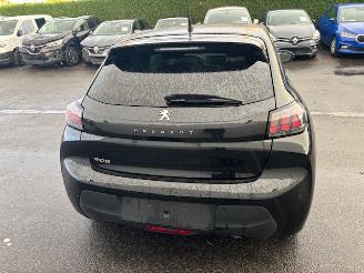 Peugeot 208 STYLE picture 2