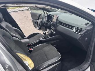 Renault Clio  picture 7