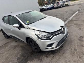 Renault Clio  picture 1