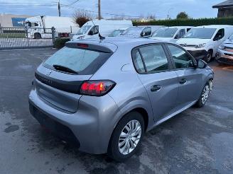 damaged passenger cars Peugeot 208  2021/4