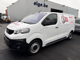 krockskadad bil bedrijf Peugeot Expert  2024/1