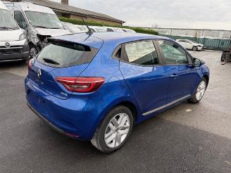 skadebil auto Renault Clio ETECH HYBRID 2021/2