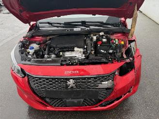 Peugeot 208 GT LINE picture 7