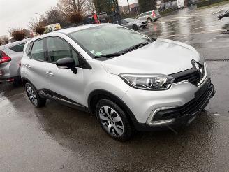 Renault Captur  picture 2