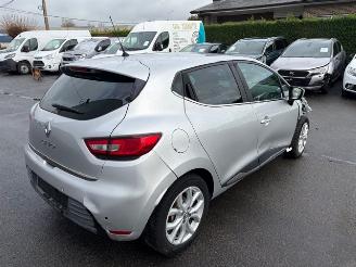 skadebil auto Renault Clio  2017/9