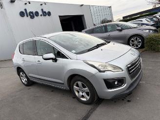 krockskadad bil auto Peugeot 3008  2014/4