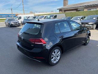 Avarii autoturisme Volkswagen Golf  2017/4