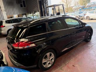 Renault Clio  picture 9