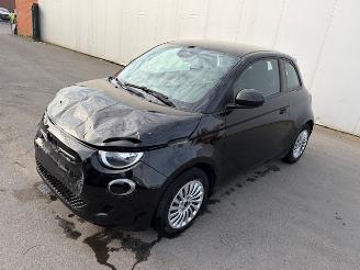  Fiat 500E  2021/12