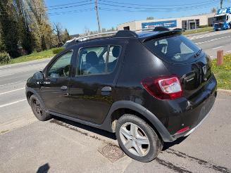 krockskadad bil auto Dacia Sandero STEPWAY 2015/5
