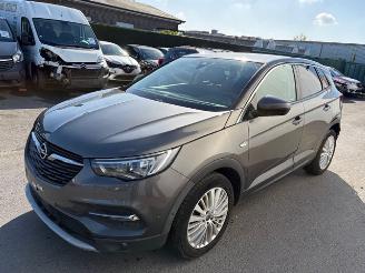 krockskadad bil auto Opel Crossland  2018/7