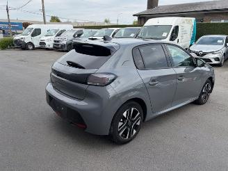 Coche accidentado Peugeot 208  2024/2