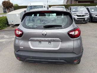 Renault Captur  picture 2