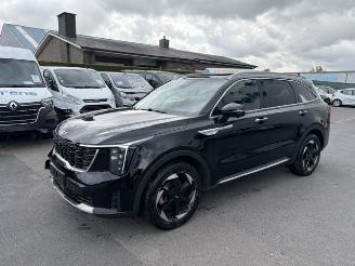 damaged passenger cars Kia Sorento PLUGIN HYBRID  7 SEATS FULLL OPTION 2024/7