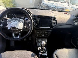 Jeep Compass LIMITED 4X4 picture 8