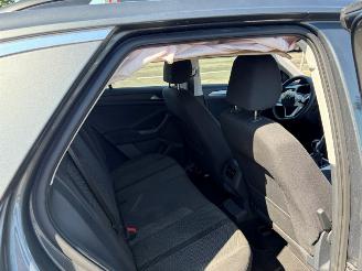 Volkswagen T-Roc  picture 8