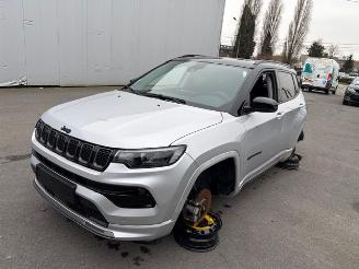 Schadeauto Jeep Compass 4X4 LIMITED 2023/1