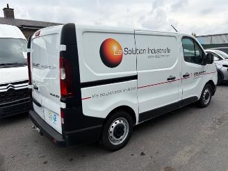 skadebil auto Renault Trafic  2022/6