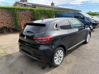 krockskadad bil auto Renault Clio  2020/2