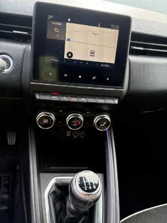 Renault Clio  picture 8