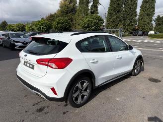 Coche accidentado Ford Focus AUTOMAAT 2020/1