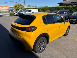 Unfallwagen Peugeot e-208  2022/3