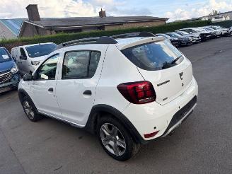 skadebil auto Dacia Sandero STEPWAY 2017/1
