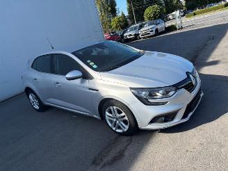 Coche accidentado Renault Mégane  2018/12