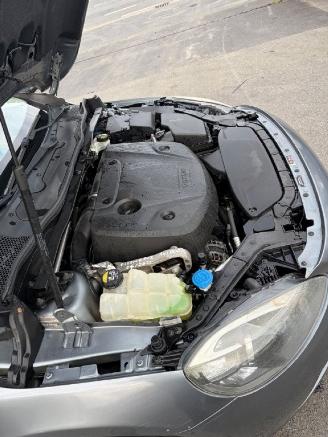 Volvo V-40  picture 15