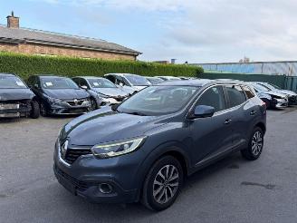 Damaged car Renault Kadjar  2016/6