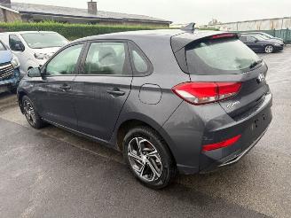 Hyundai I-30  picture 2