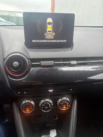 Mazda 2  picture 9