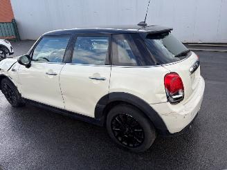 Voiture accidenté Mini Cooper AUTOMAAT 2018/4
