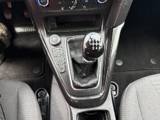 Ford Focus 1.0 Titanium picture 12