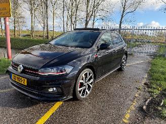 krockskadad bil auto Volkswagen Polo 2.0 TSI GTI N.A.P. Panoramadak Stoelverwarming 2019/4