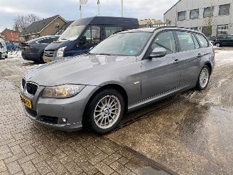 Auto incidentate BMW 3-serie Touring 320D Luxury Line 2012/3