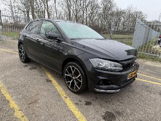 Vaurioauto  passenger cars Volkswagen Polo 1.0 TSI Beats Automaat 2018/7
