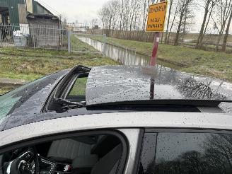 Volkswagen Golf 1.2 TSI Highline R picture 9