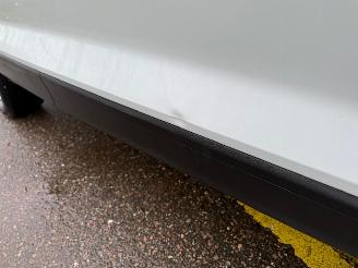 Volkswagen T-Roc 1.0 TSI Style picture 8