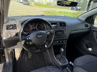 Volkswagen Polo 1.2 TSI Highline Automaat picture 13