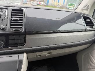 Volkswagen Transporter 2.0 TDI 150PK Highline L2H1 picture 17