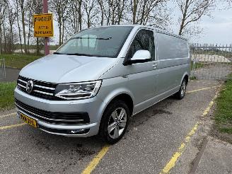 krockskadad bil bedrijf Volkswagen Transporter 2.0 TDI 150PK Highline L2H1 2020/1